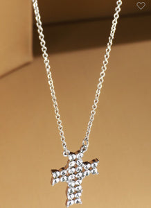 Silver crystal pendant necklace