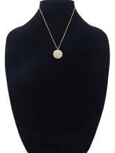 Load image into Gallery viewer, Gold disc pendant necklace