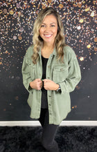 Load image into Gallery viewer, Olive jacket w/cargo pockets