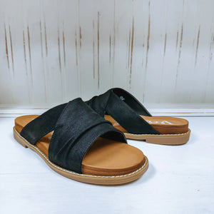 Black Very G sandal