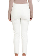 Load image into Gallery viewer, White Zenana button fly raw hem skinny pants