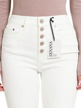 Load image into Gallery viewer, White Zenana button fly raw hem skinny pants