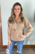 Load image into Gallery viewer, Camel Utility Pullover