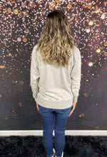 Load image into Gallery viewer, Sleet acid wash sweatshirt w/pockets