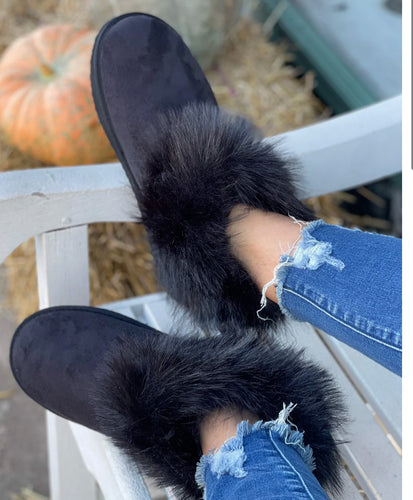 Very G black fuzzy boots