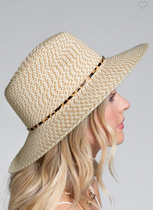 Woven Panama hat w/animal print band